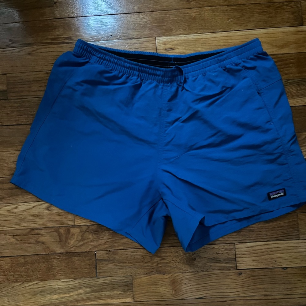 patagonia women's baggies shorts bright blue size L